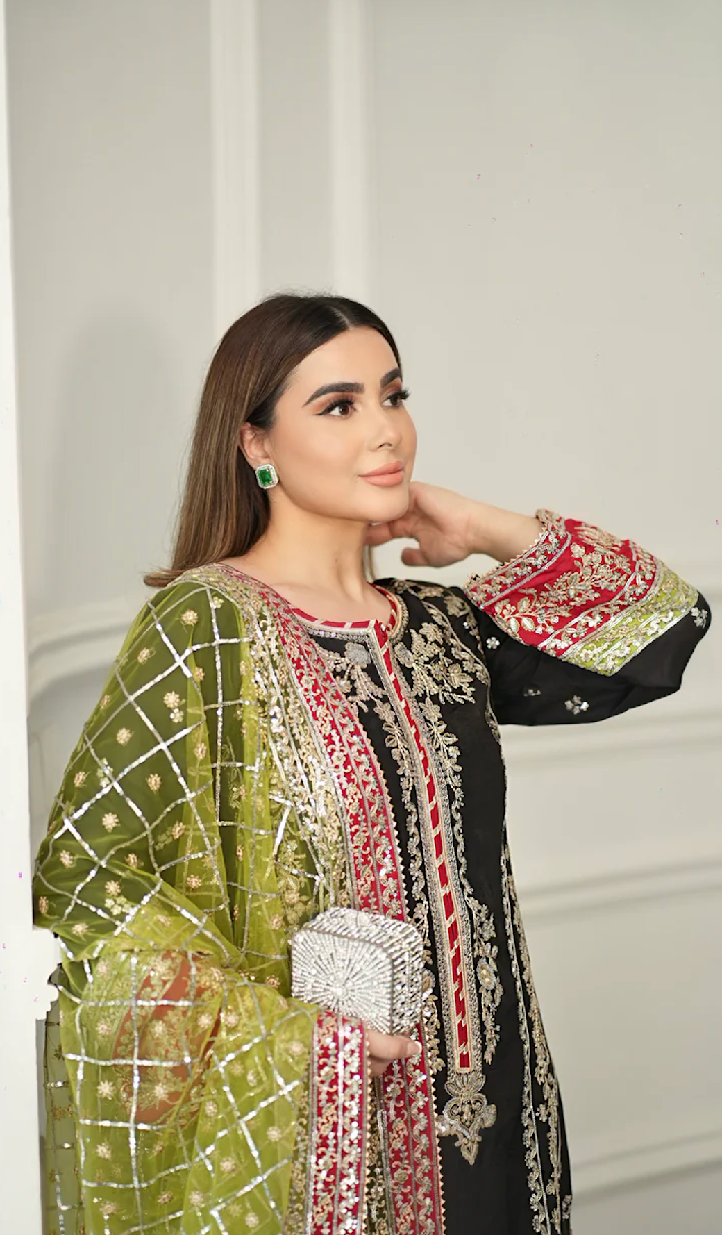 Aneela - Summer 3PC Lawn Embroidered Suit - VL1418