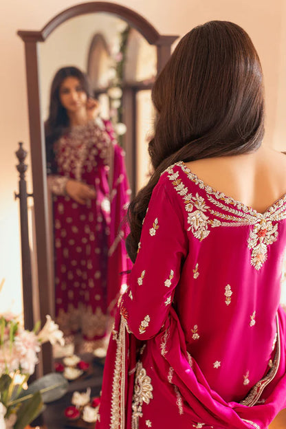SUNNiA MANAHiL - 3pc Heavy Embroidered Lawn Stuff - VL1043