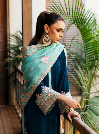 Zainab Cottani - 3-Piece Unstitched Heavy Embroidered Velvet Suit - VL943