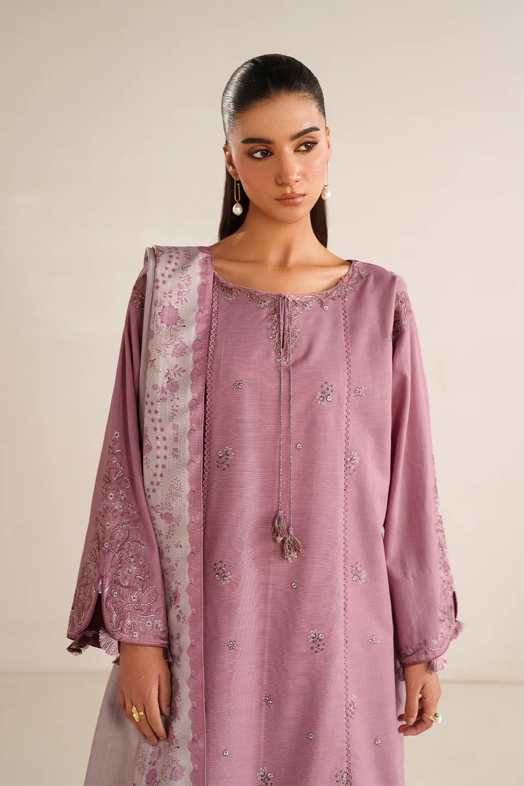 iznik - Winter 3PC Dhanak Embroidered Suit - VL1267