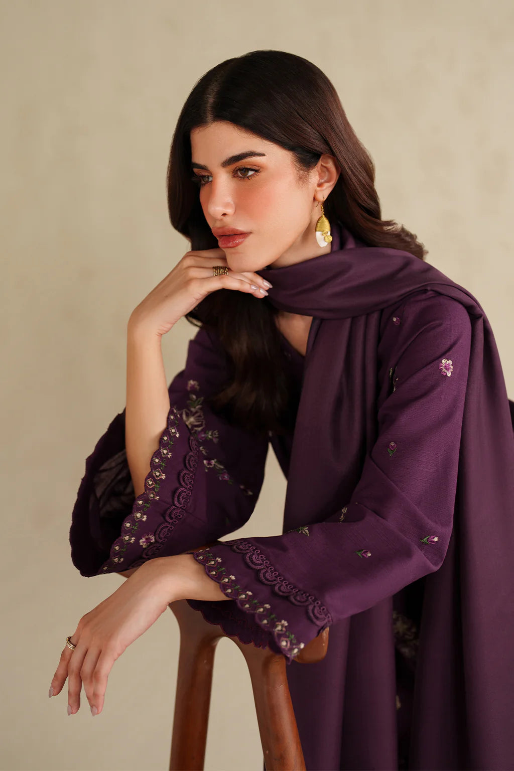 3PC Lawn Embroidered Suit - VL1268