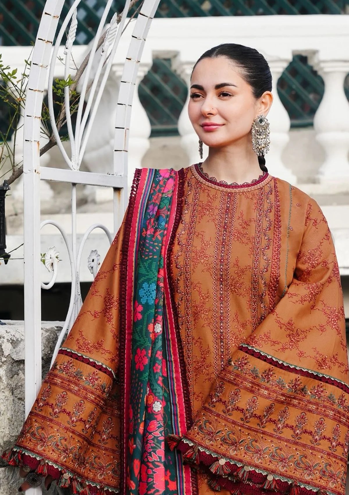 Hussain Rehar - 3PC Dhanak Chickenkari Embroidered Suit - VL1137
