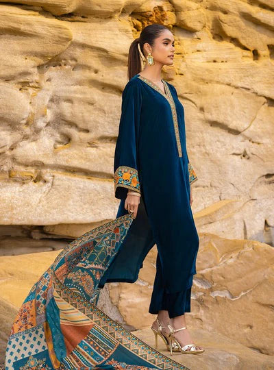 Zainab Chottani - Velvet Dress with Print Karandi shawl - VL950
