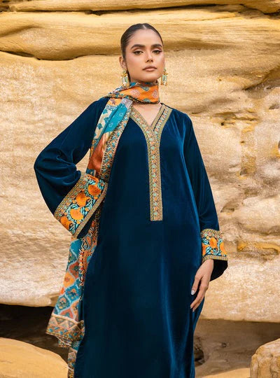 Zainab Chottani - Velvet Dress with Print Karandi shawl - VL950