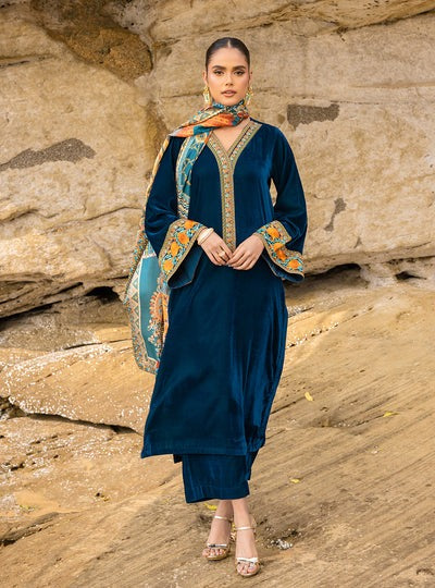 Zainab Chottani - Velvet Dress with Print Karandi shawl - VL950