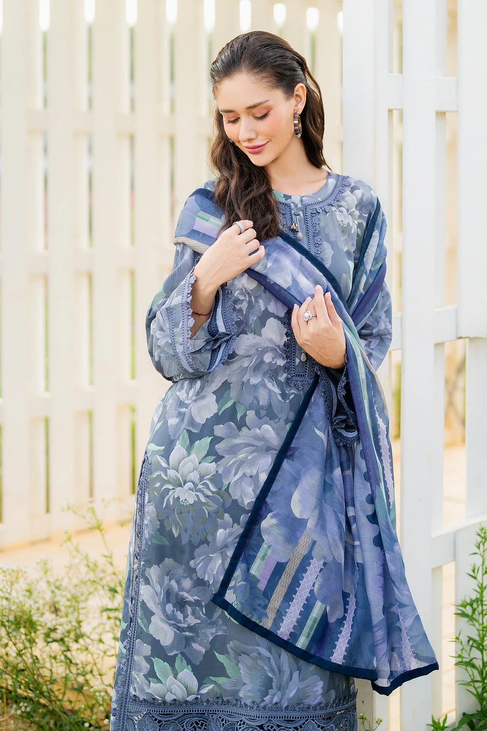 Veezal - Summer 3PC Lawn Digital Printed Dress - Vl1369