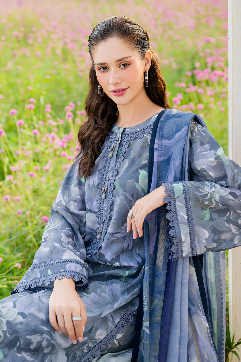 Veezal - Summer 3PC Lawn Digital Printed Dress - Vl1369