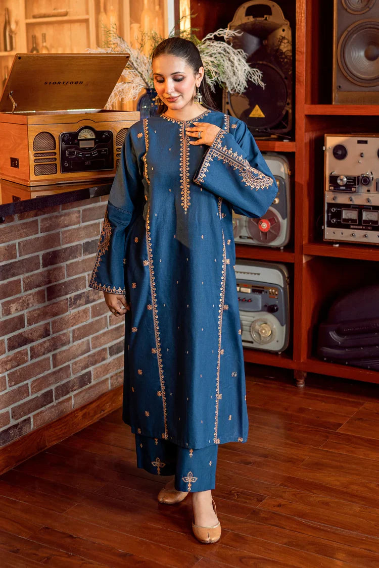 Urge 2Pc Embroidered Lawn Suite With Fully Embroidered trouser VL1290