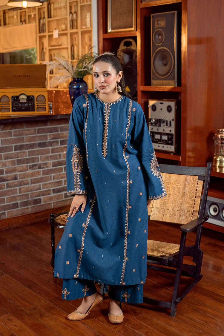 Urge 2Pc Embroidered Lawn Suite With Fully Embroidered trouser VL1290