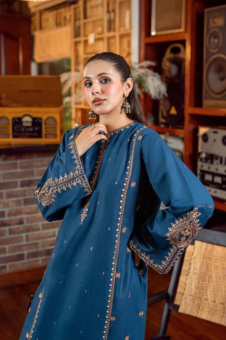 Urge 2Pc Embroidered Lawn Suite With Fully Embroidered trouser VL1290