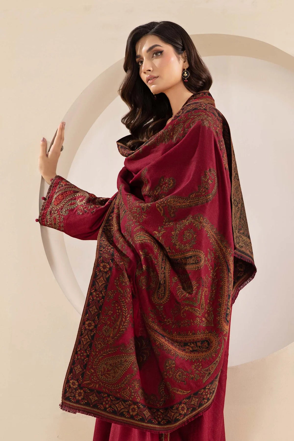 VL658/2 3PC Khaddar Embroidered Suit with Print Wool Shawl