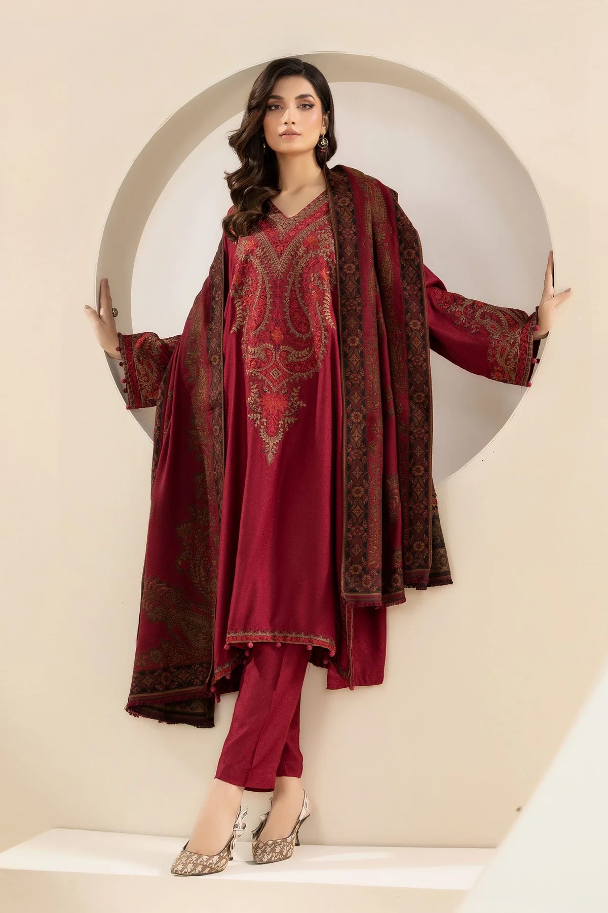 VL658/2 3PC Khaddar Embroidered Suit with Print Wool Shawl