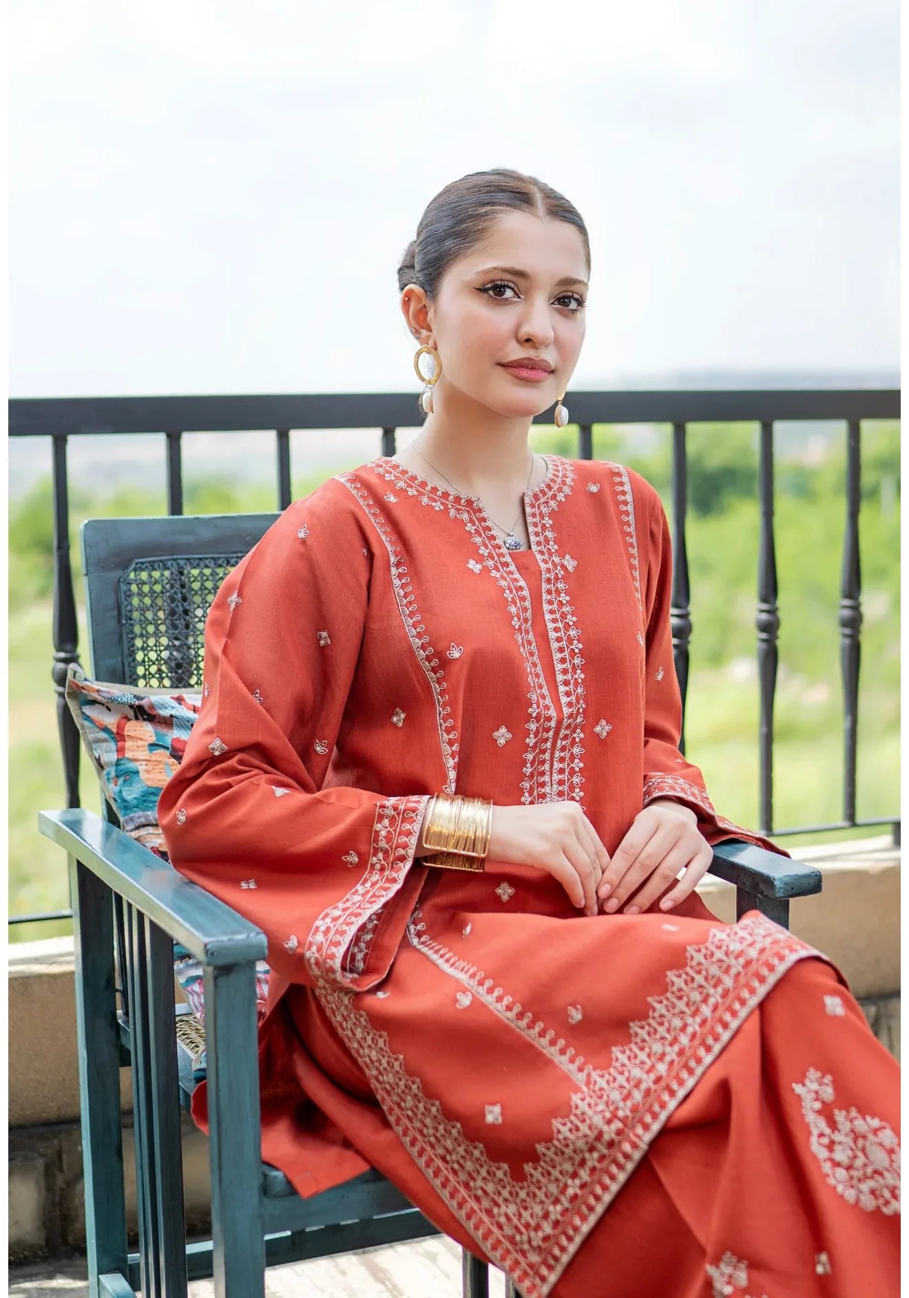 Batik - 2Pc Embroidered Lawn Suite With Fully Embroidered trouser - VL1407