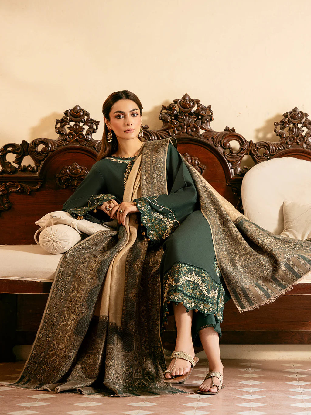 IZEL-3PC LAWN EMBROIDERED SHIRT WITH CHIFFON PRINT Dupatta - VL1253