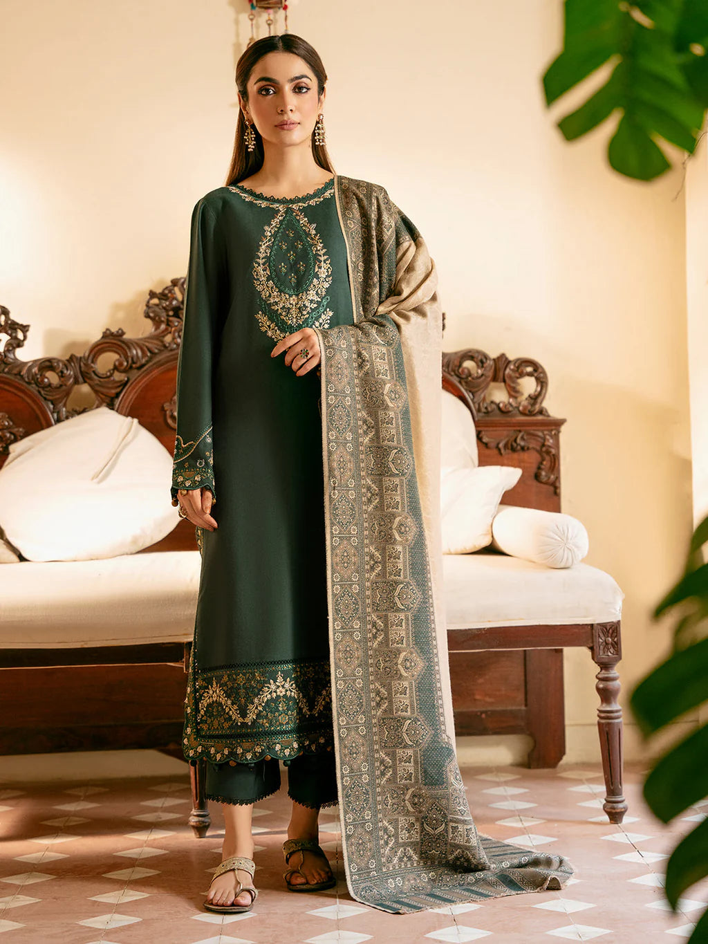 IZEL-3PC LAWN EMBROIDERED SHIRT WITH CHIFFON PRINT Dupatta - VL1253