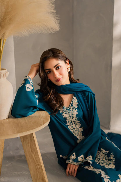 iznik - Winter 3PC Dhanak Embroidered Suit - VL1292