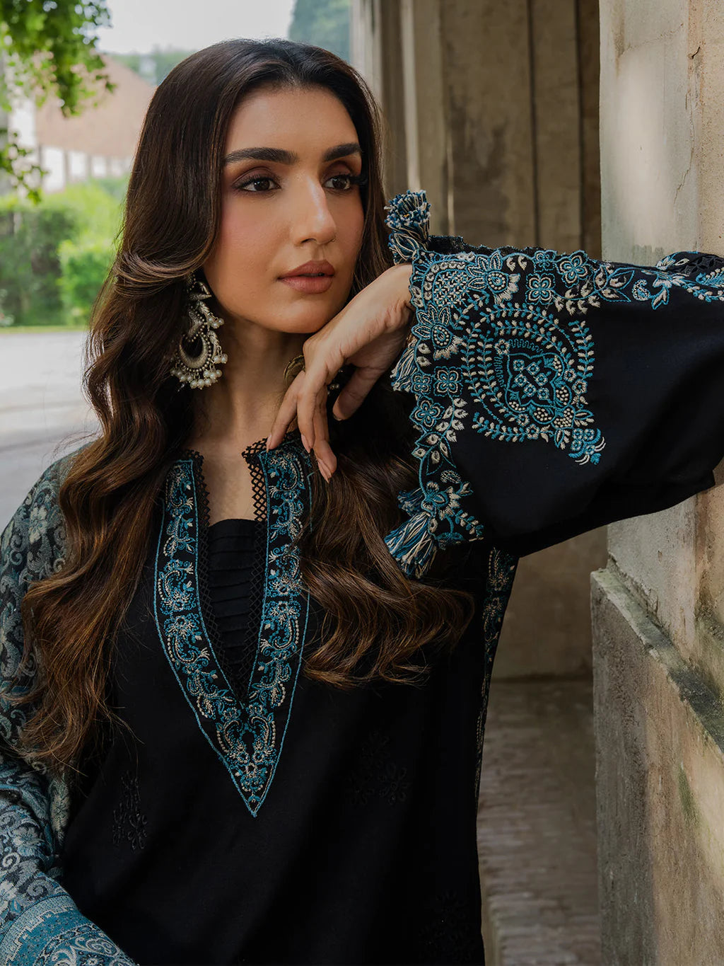 IZEL LUXURY UNSTITCHED WINTER DHANAK EMBROIDERED 3PC - VL1222/2