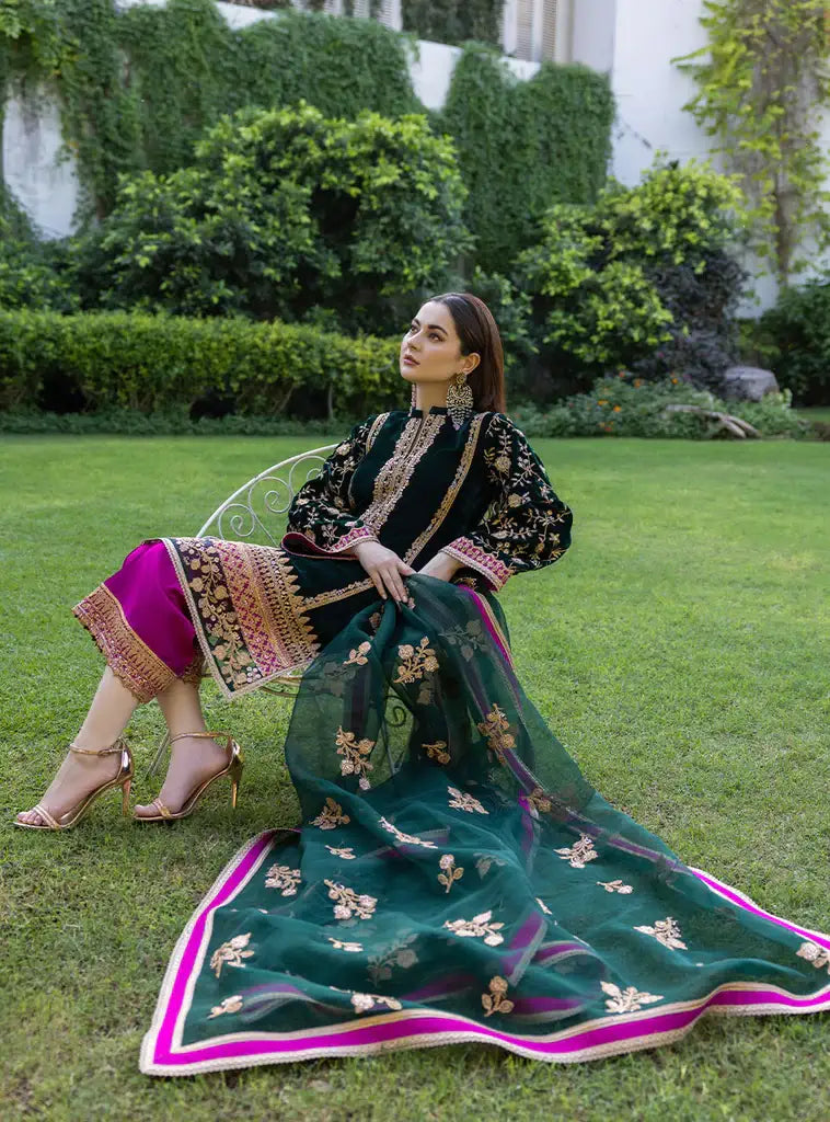 Zainab Chottani - Embroidered Velvet Dress - VL987