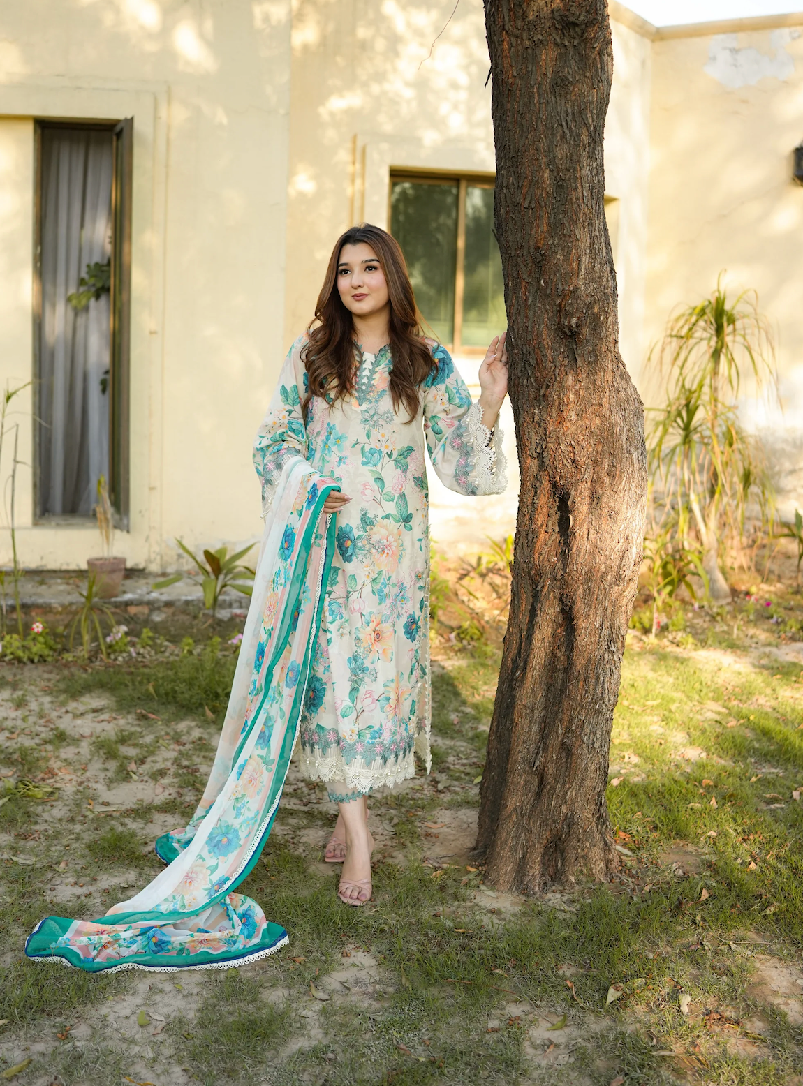 Aneela -Summer 3PC Lawn Digital Printed + embroidered Suit - VL1439