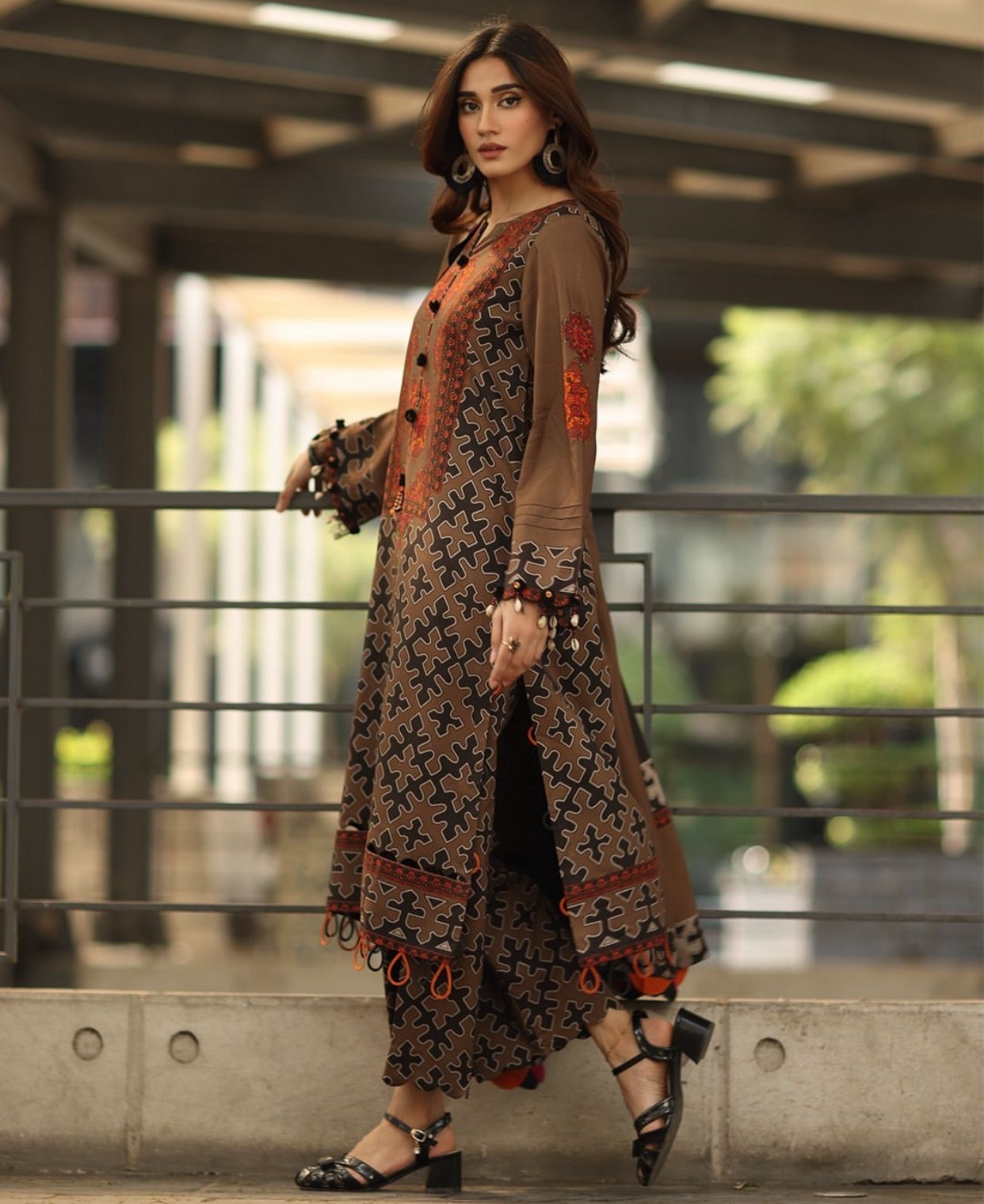Asim Jofa - Winter 3PC Karandi Digital Print Dress - VL1221