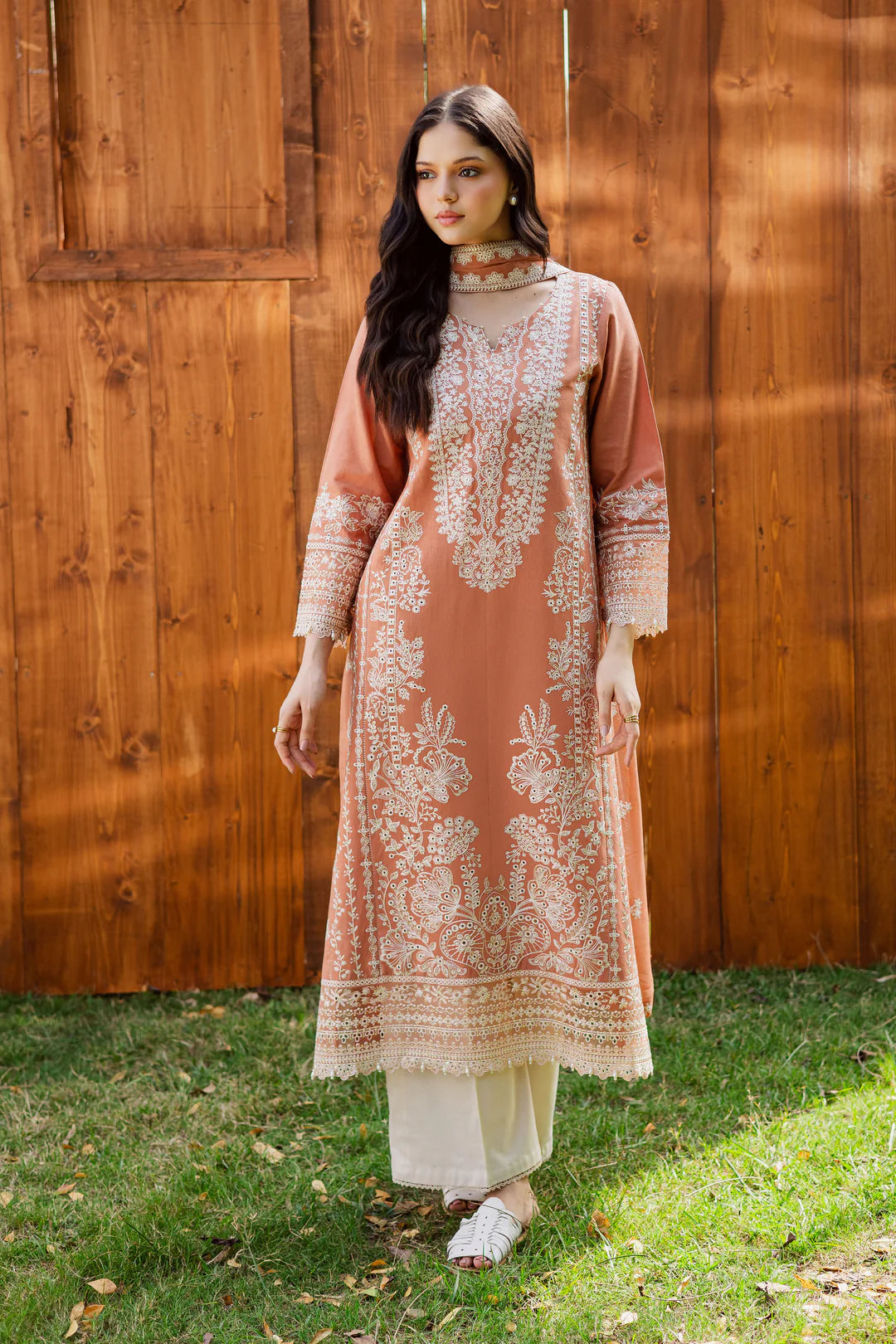 Summer 3PC Lawn Embroidered Suit - VL1328