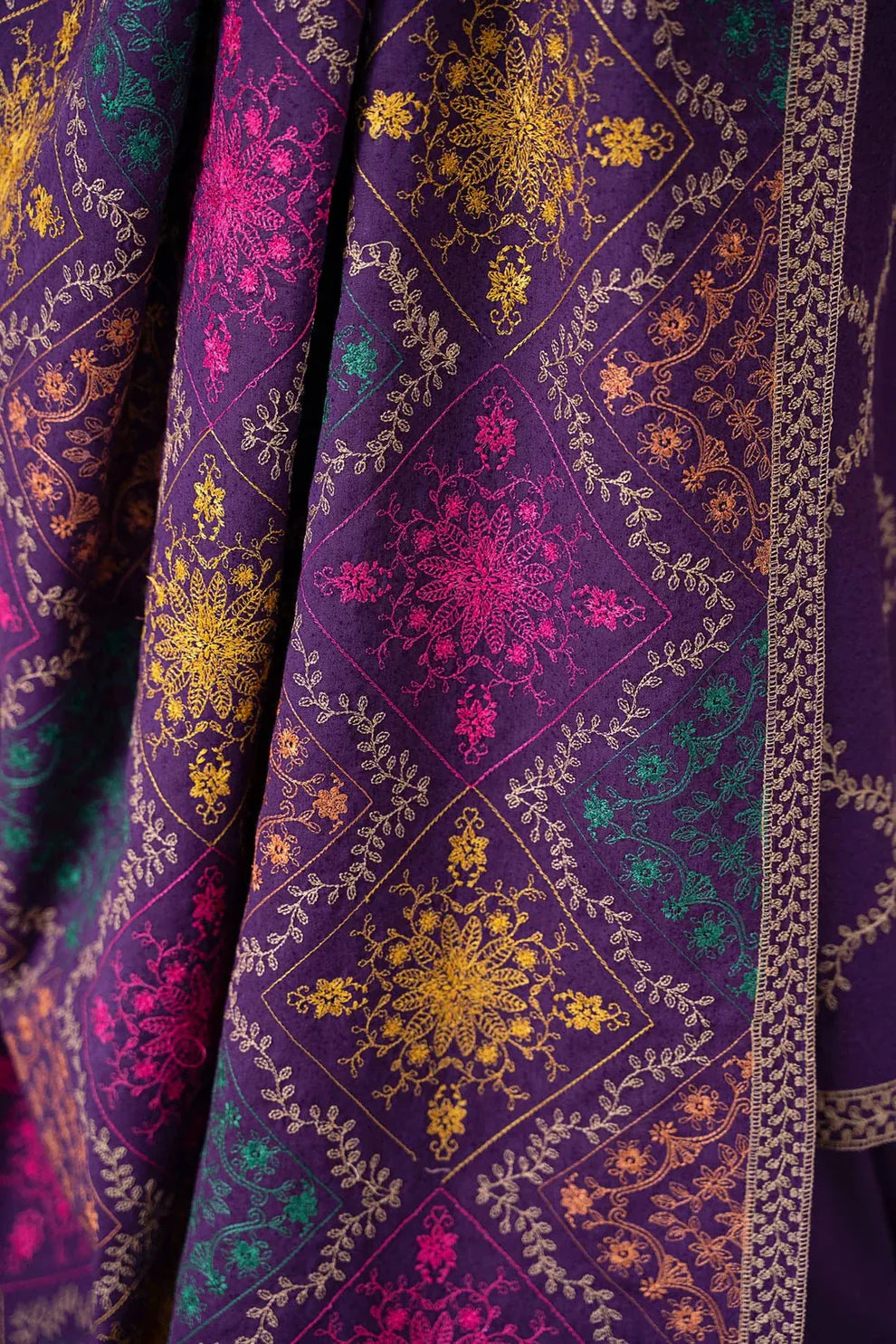 Kaseriya - Embroidered Dhanak Three Piece Winter Collection - VL1219