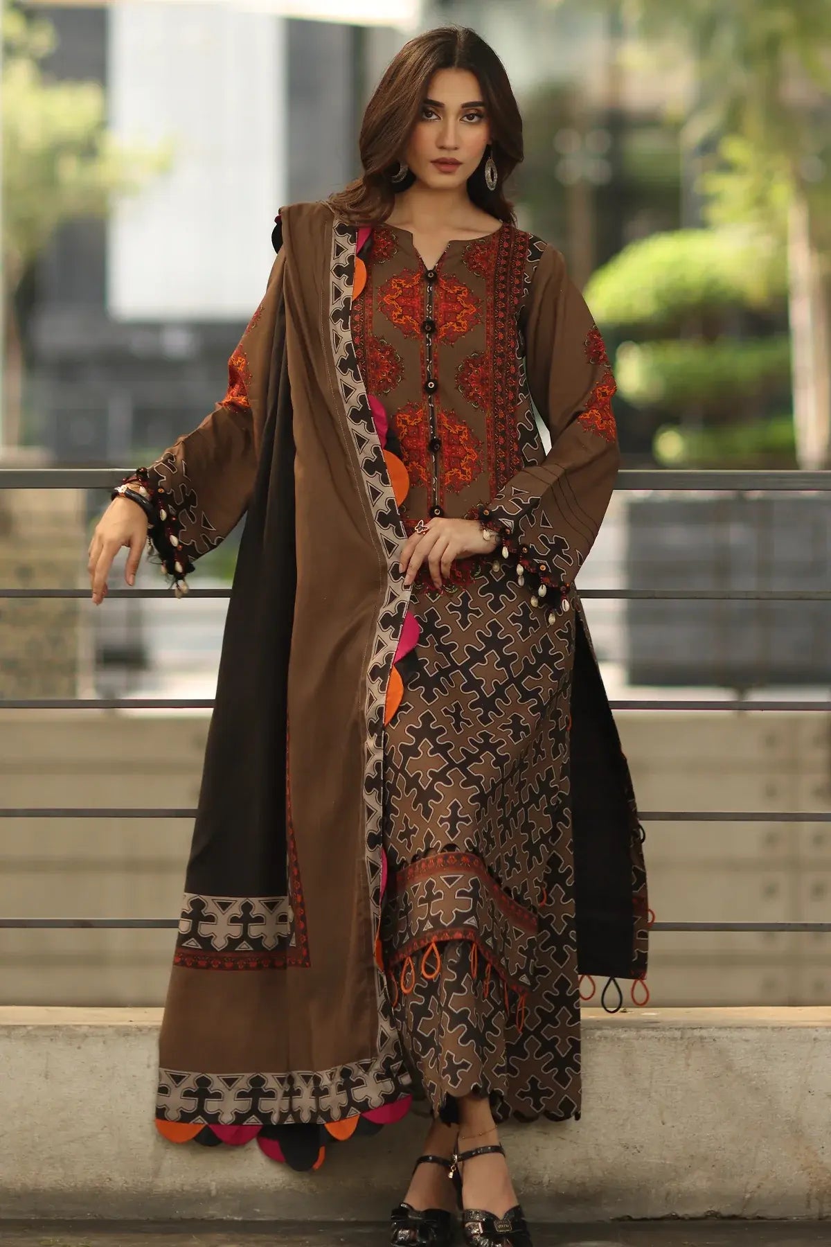 Asim Jofa - Winter 3PC Karandi Digital Print Dress - VL1221