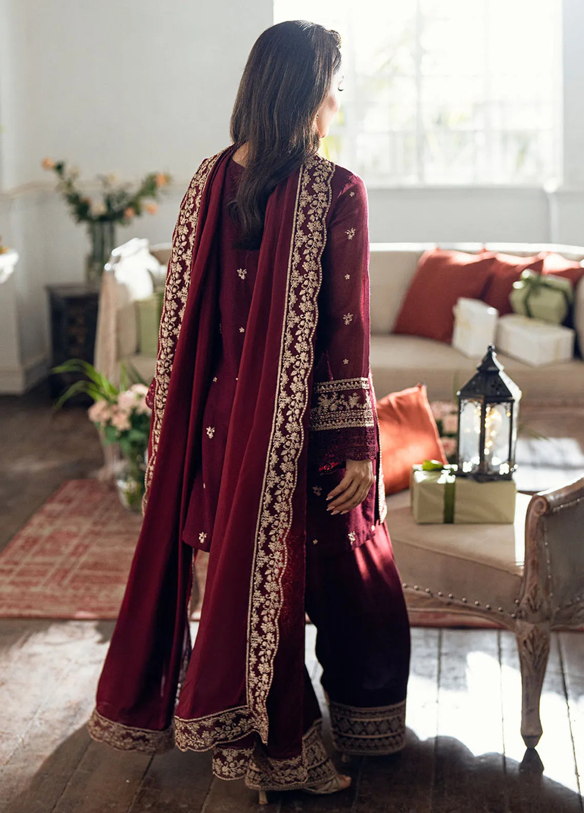 Veezal - 3PC EMBROIDERED LAWN SUIT - Vl1354