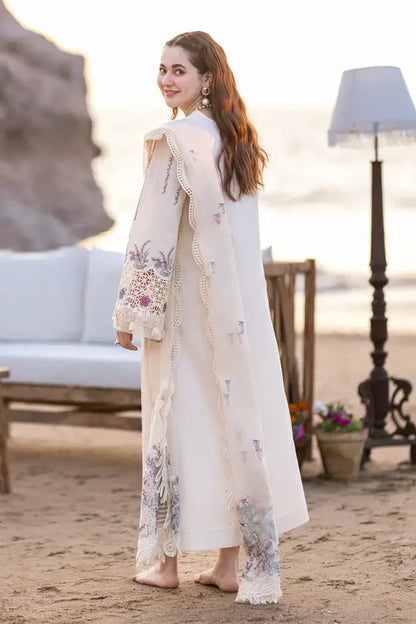 Chikenkari Qalamkar Embroidered Lawn Three Piece VL836
